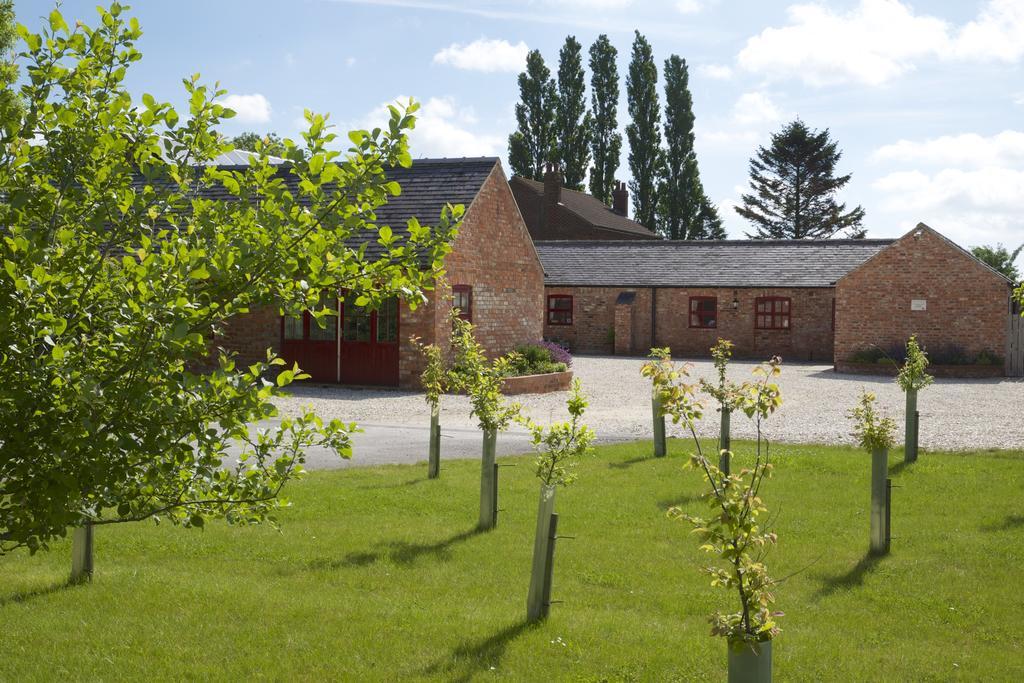 Wold Escapes, Highfield Farm Bed & Breakfast Driffield Exterior photo