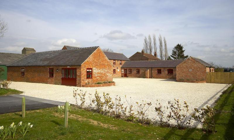 Wold Escapes, Highfield Farm Bed & Breakfast Driffield Exterior photo